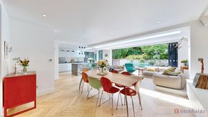 family room money shot- click for photo gallery